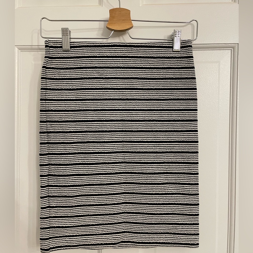 Loft Stretchy Pencil Skirt
